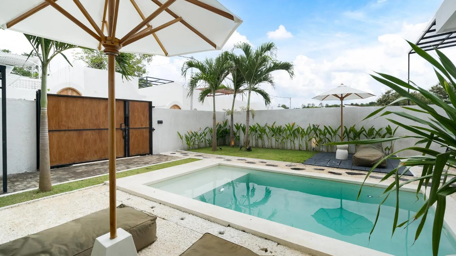 3Br Villa Gaya Near Balangan Beach - Uluwatu By Yolla Hospitality Pecatu