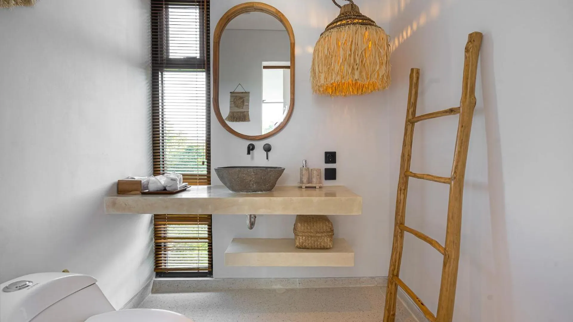 3Br Villa Gaya Near Balangan Beach - Uluwatu By Yolla Hospitality Pecatu