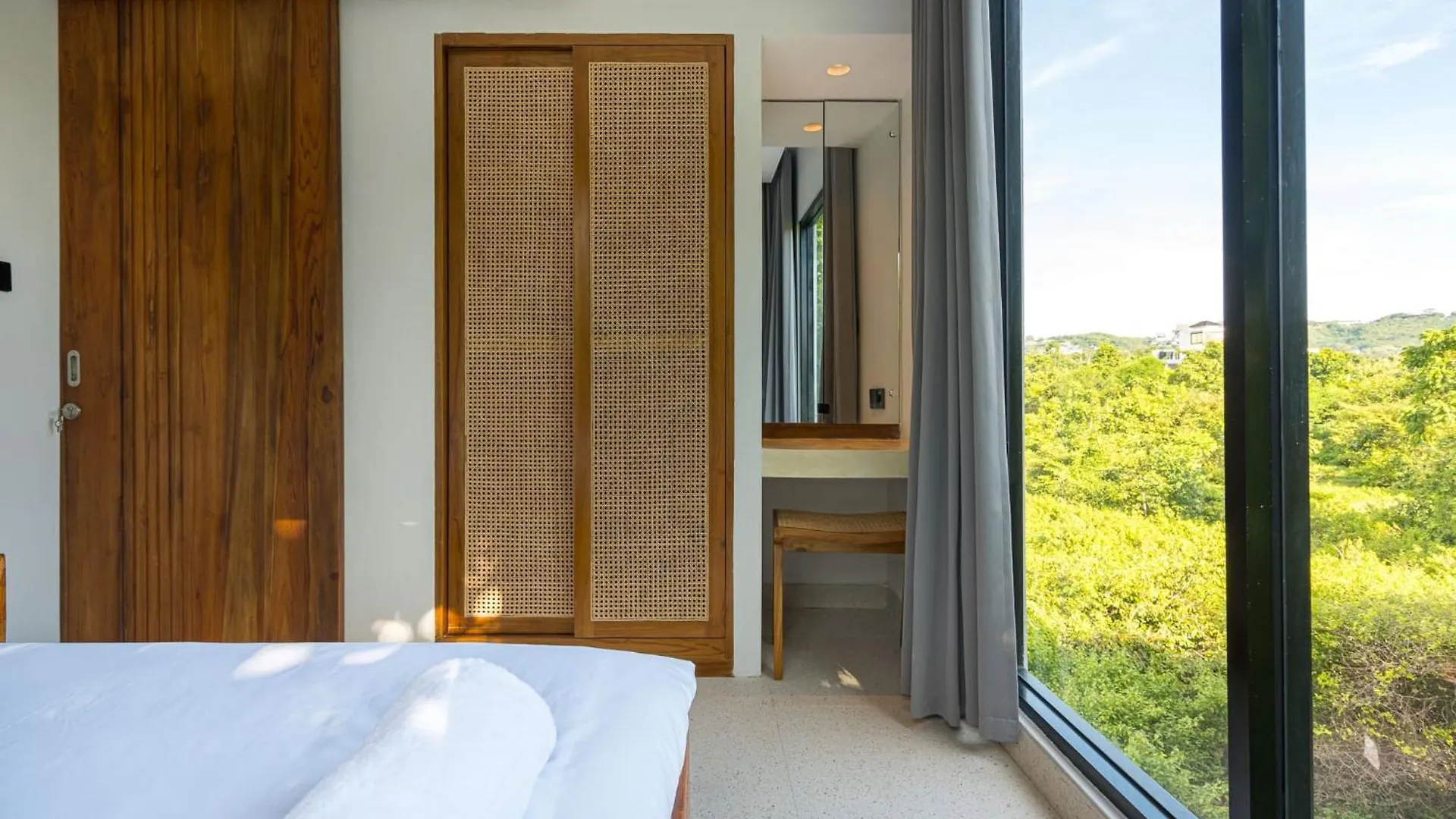 3Br Villa Gaya Near Balangan Beach - Uluwatu By Yolla Hospitality Pecatu