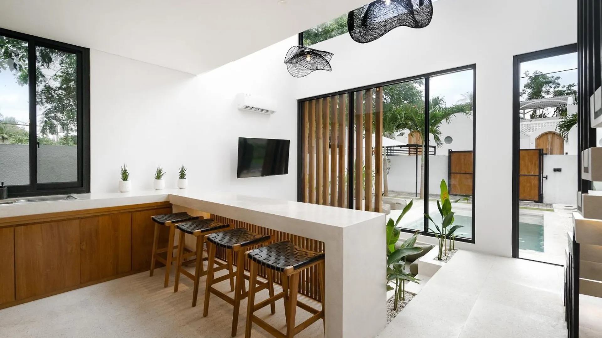 3Br Villa Gaya Near Balangan Beach - Uluwatu By Yolla Hospitality Pecatu  Indonesia