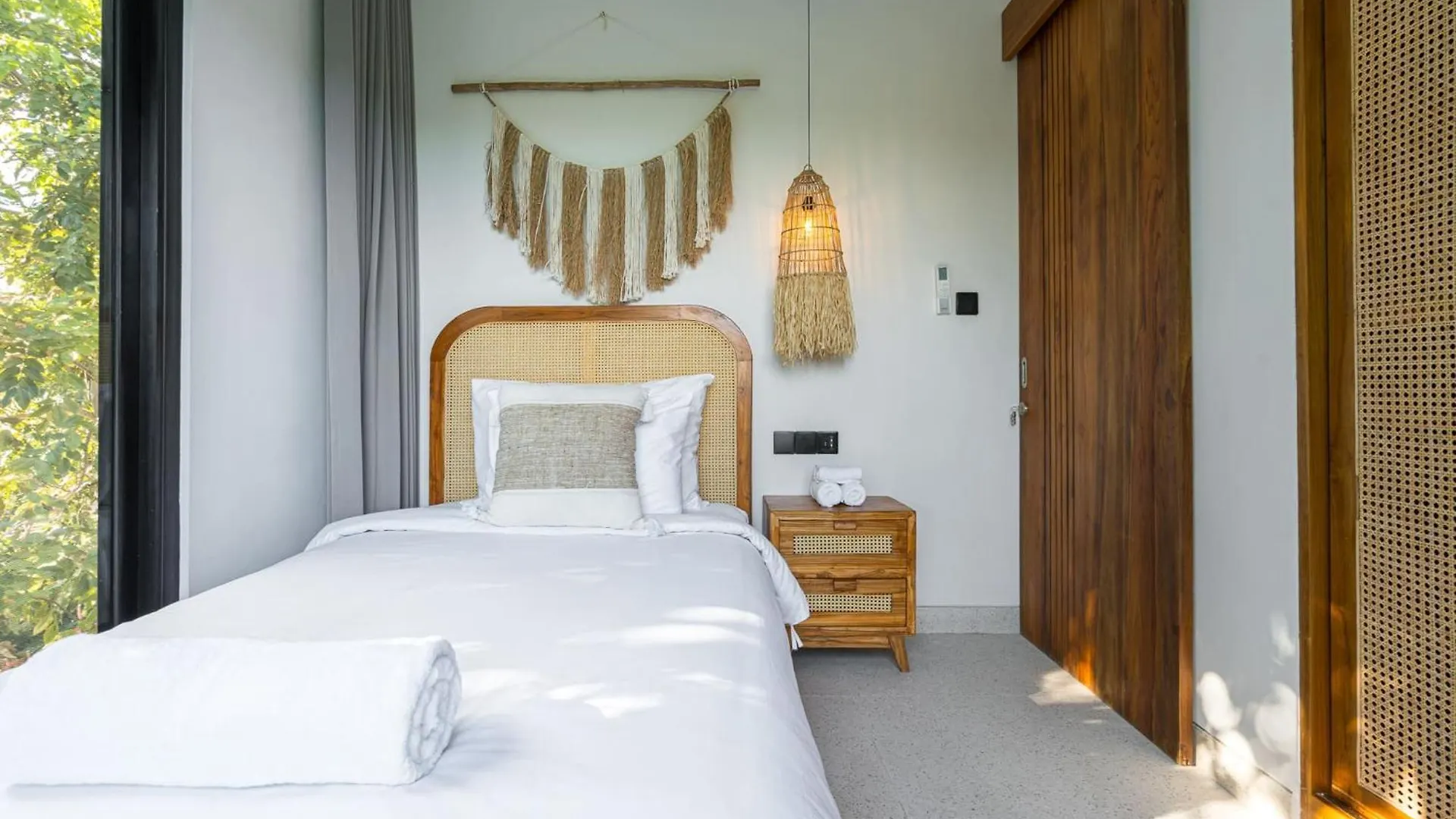 3Br Villa Gaya Near Balangan Beach - Uluwatu By Yolla Hospitality Pecatu  0*, Pecatu (Bali) Indonesia