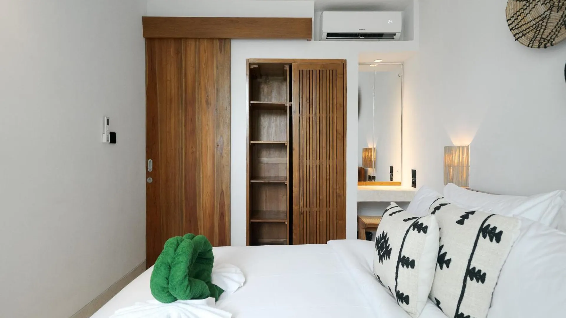 3Br Villa Gaya Near Balangan Beach - Uluwatu By Yolla Hospitality Pecatu  Pecatu (Bali)