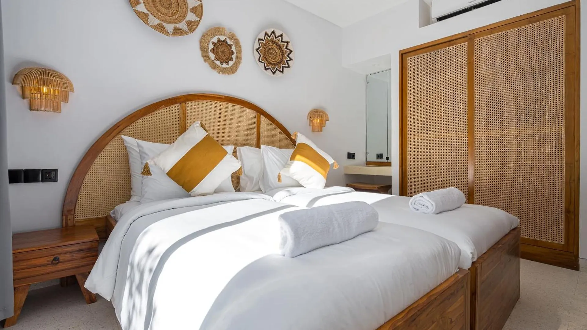 3Br Villa Gaya Near Balangan Beach - Uluwatu By Yolla Hospitality Pecatu