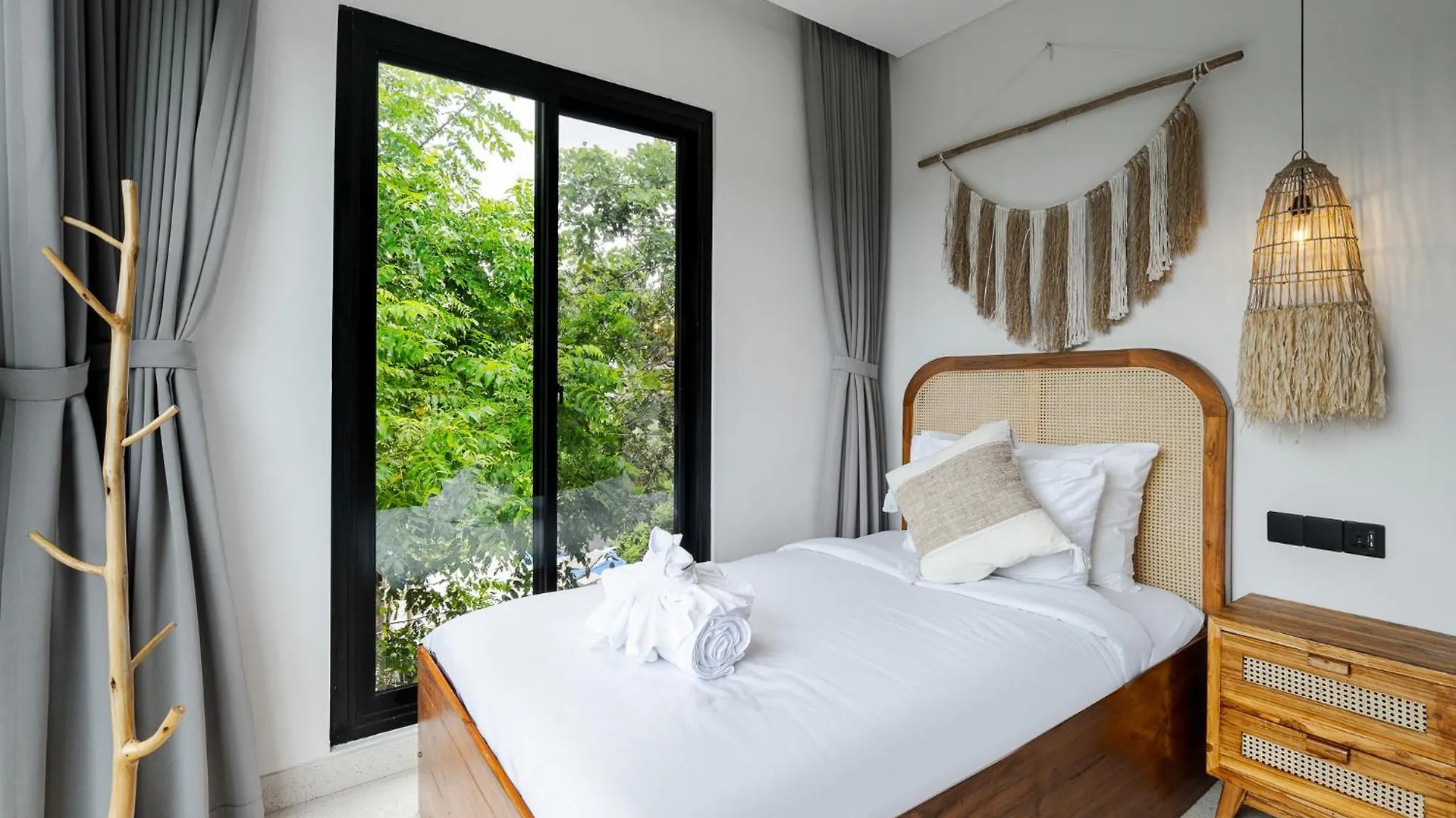 3Br Villa Gaya Near Balangan Beach - Uluwatu By Yolla Hospitality Pecatu  0*, Pecatu (Bali)